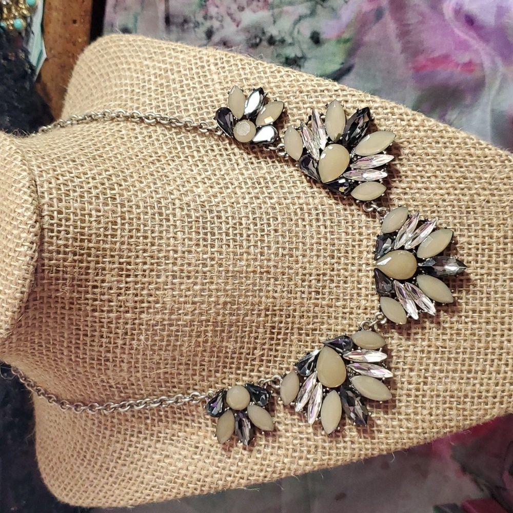 Forever 21 necklace